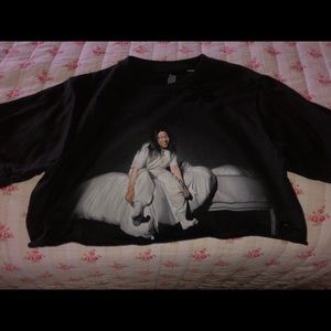 BILLIE EILISH TOUR BLACK CROP TOP